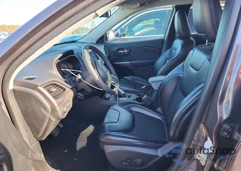 2020 Jeep Cherokee Latitude Plus z USA, uszkodzony, nr VIN 1C4PJMLB7LD545335